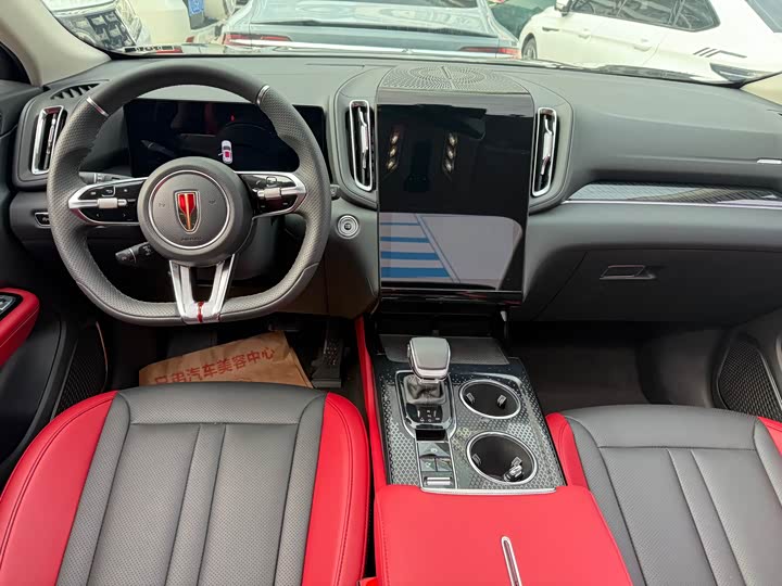 Фото 7 - Hongqi HS3