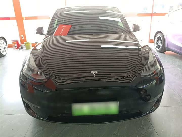 Фото 3 - Tesla Model Y