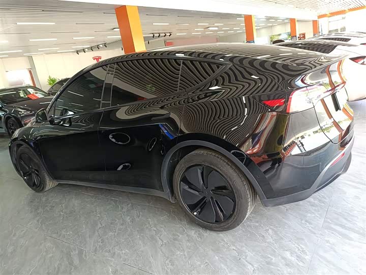 Фото 5 - Tesla Model Y