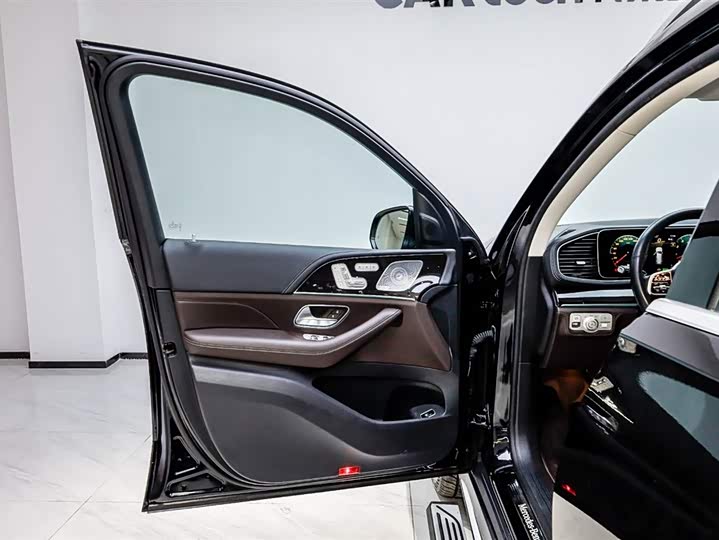 Фото 8 - Mercedes-Benz GLS-Class