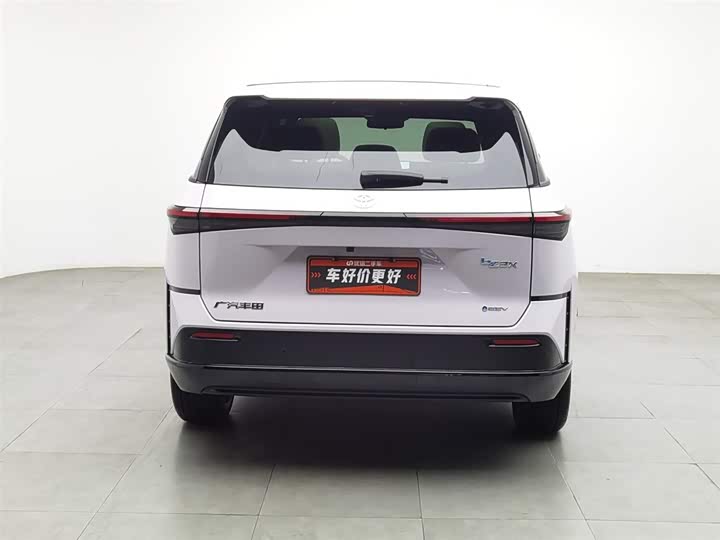 Фото 4 - Toyota bZ3X