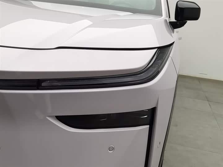 Фото 7 - Toyota bZ3X