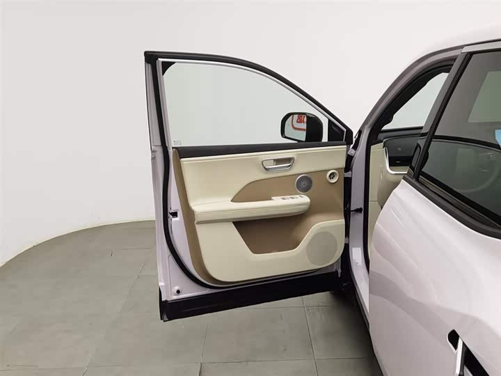 Фото 8 - Toyota bZ3X