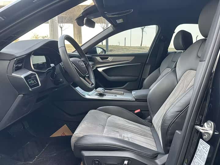 Фото 5 - Audi A6L