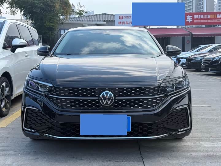 Фото 2 - Volkswagen Passat