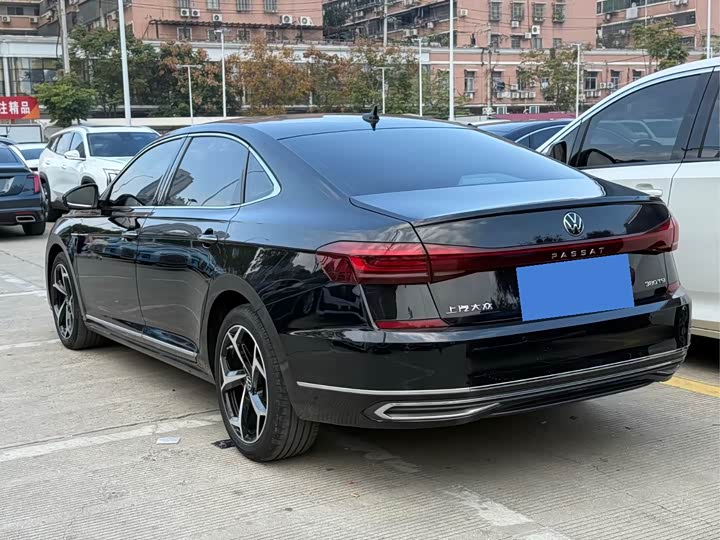 Фото 5 - Volkswagen Passat