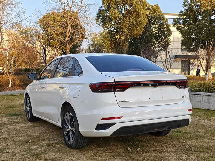 Фото 5 - Geely Emgrand