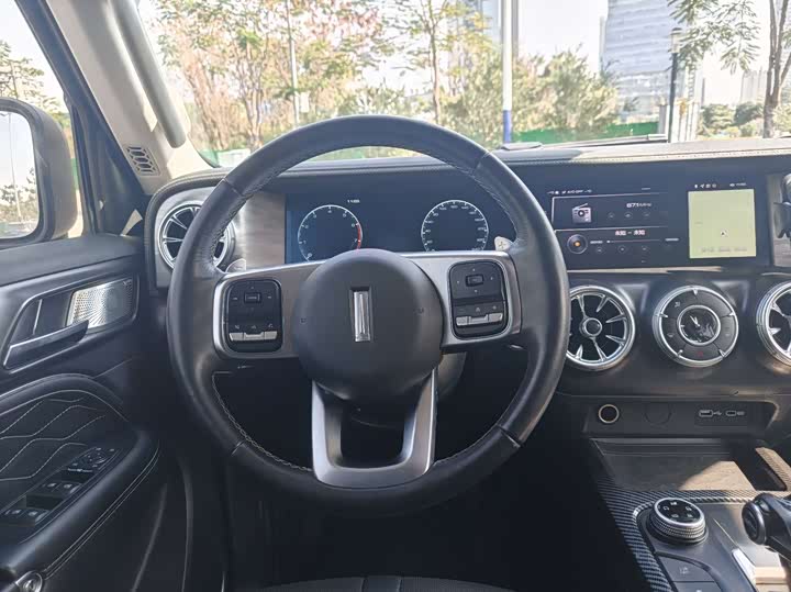 Фото 5 - Tank 300