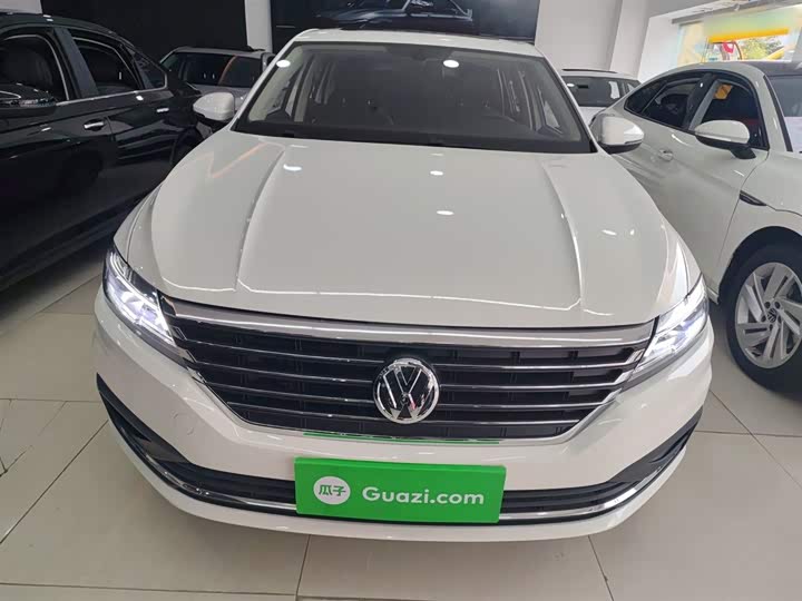 Фото 3 - Volkswagen Lavida