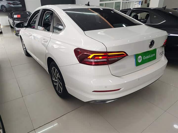 Фото 5 - Volkswagen Lavida