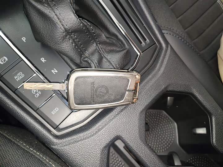 Фото 9 - Volkswagen Lavida