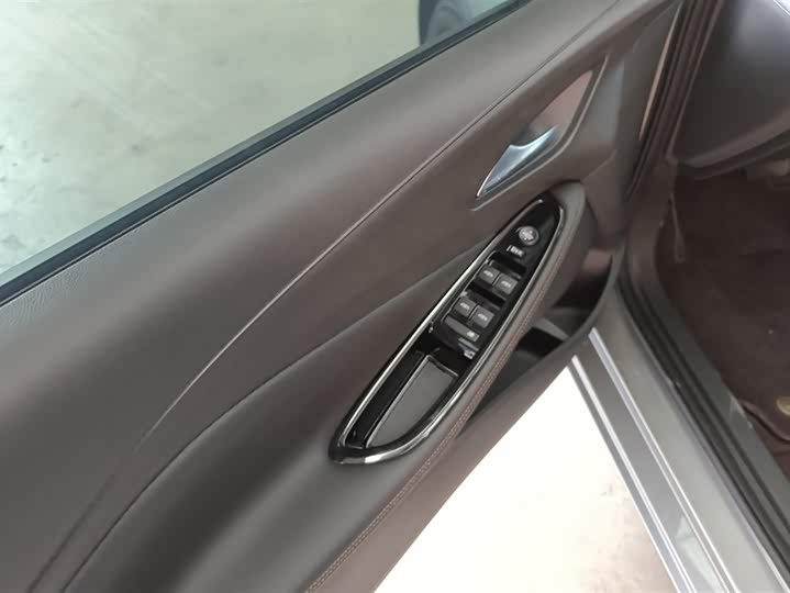 Фото 7 - Buick Verano