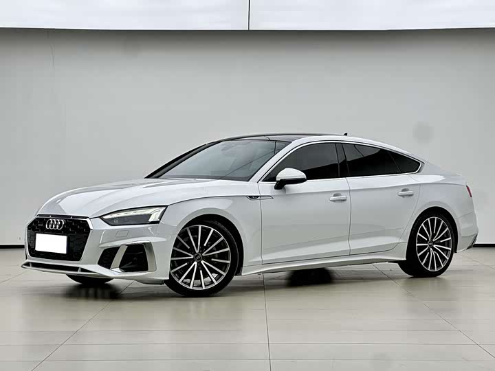 Фото 1 - Audi A5