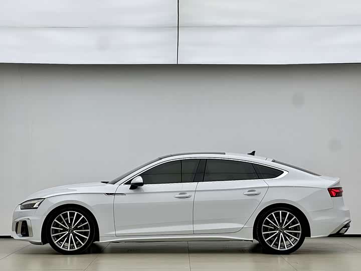 Фото 3 - Audi A5