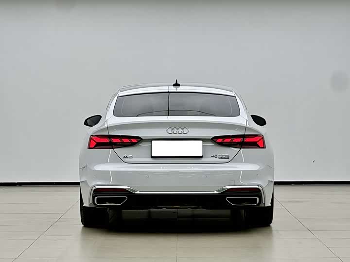 Фото 4 - Audi A5