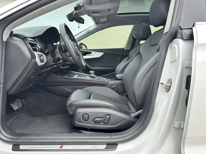 Фото 6 - Audi A5