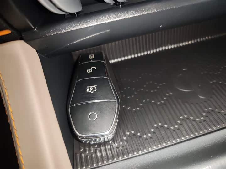 Фото 9 - BYD Yuan Plus