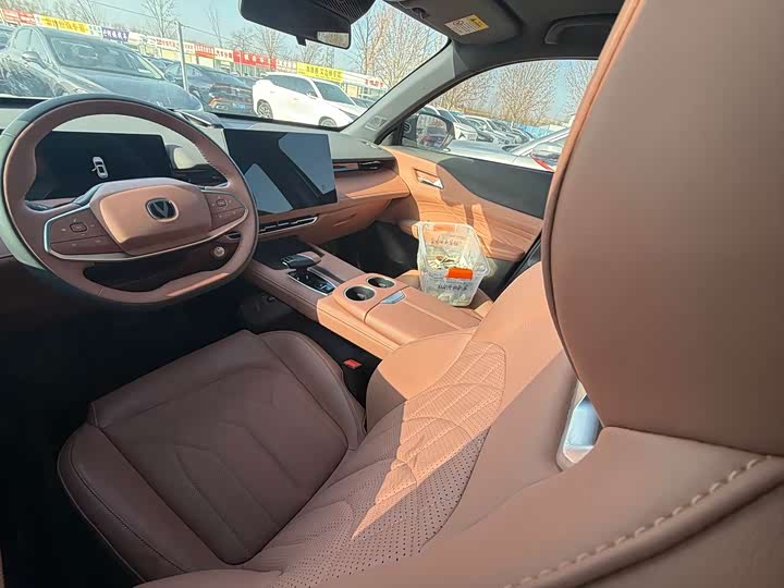 Фото 5 - Changan UNI-Z Hybrid