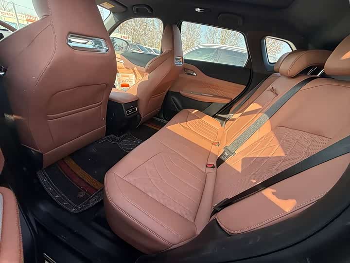 Фото 6 - Changan UNI-Z Hybrid