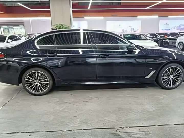 Фото 4 - BMW 5 Series