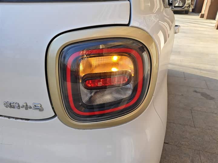 Фото 8 - Bestune Pony