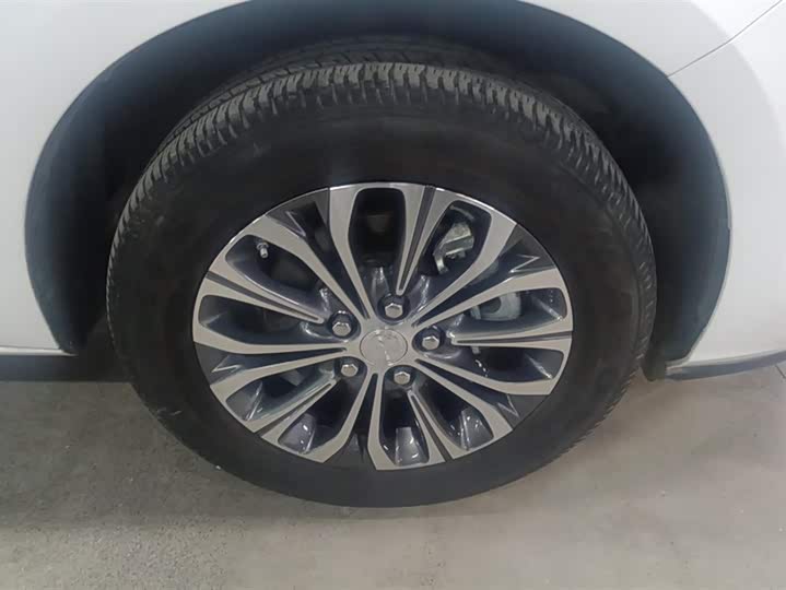 Фото 6 - Buick GL8 ES