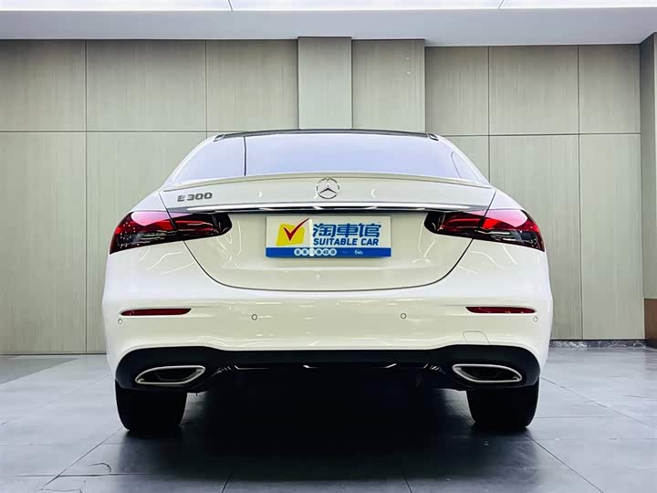 Фото 5 - Mercedes-Benz E-Class