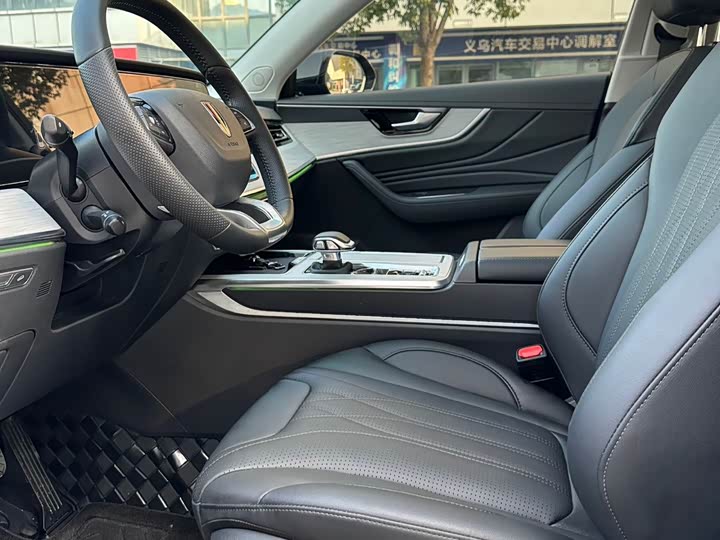 Фото 8 - Hongqi HS5