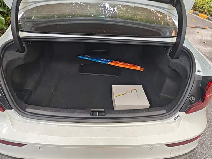 Фото 4 - Volvo S60