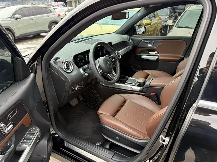 Фото 4 - Mercedes-Benz GLB-Class