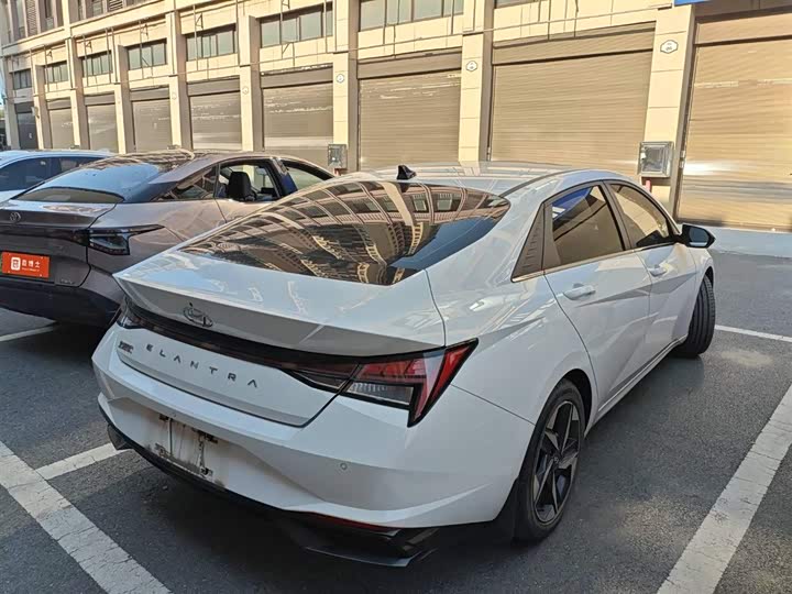 Фото 4 - Hyundai Elantra N line