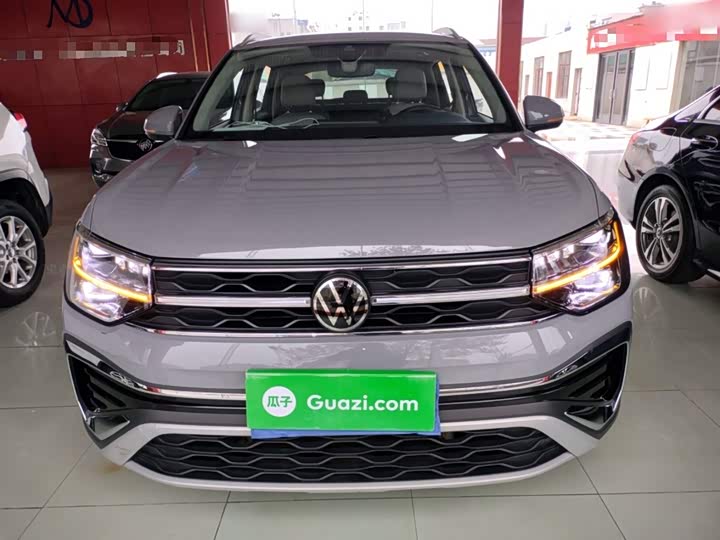 Фото 3 - Volkswagen Tharu