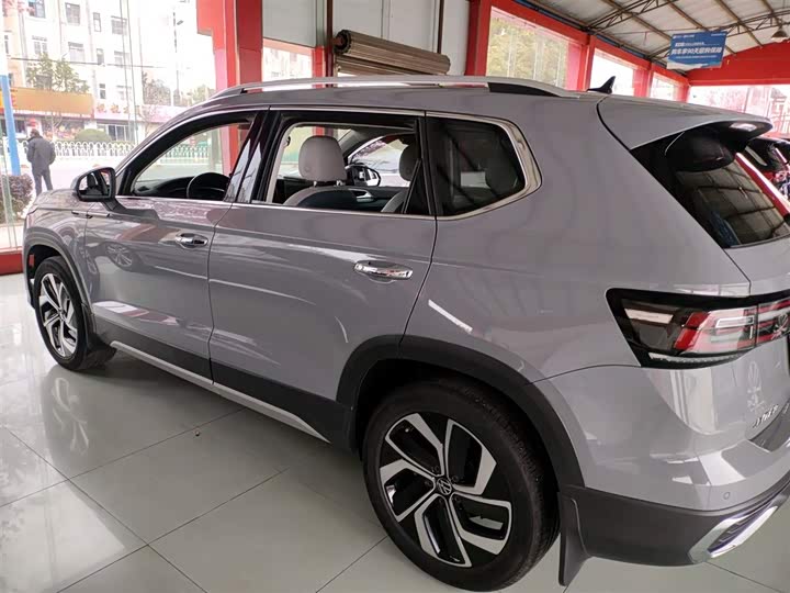 Фото 5 - Volkswagen Tharu