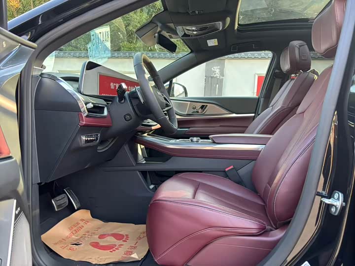 Фото 5 - Cadillac XT5