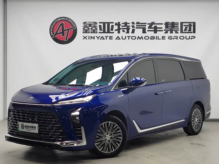 Фото 2 - Buick GL8 Hybrid