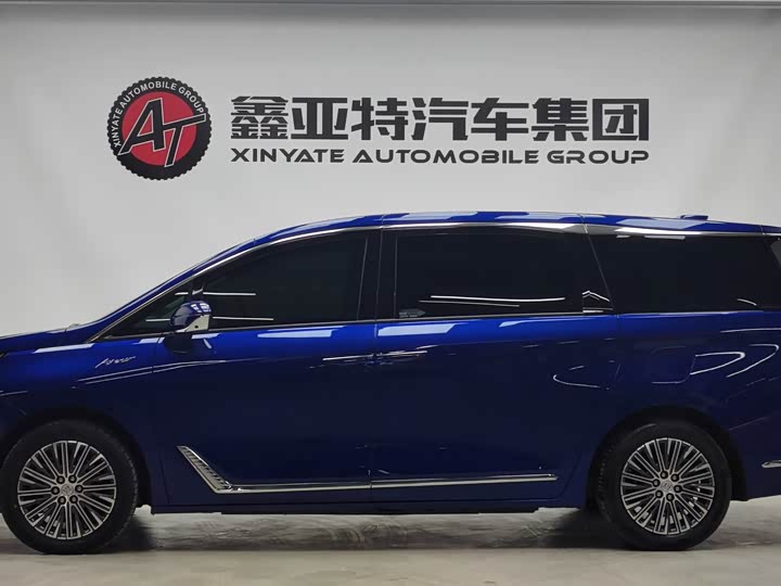 Фото 3 - Buick GL8 Hybrid