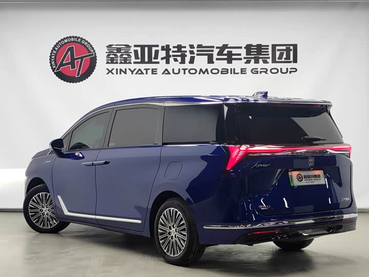 Фото 4 - Buick GL8 Hybrid