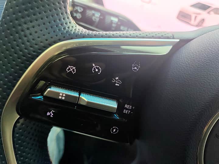 Фото 7 - Buick GL8 Hybrid