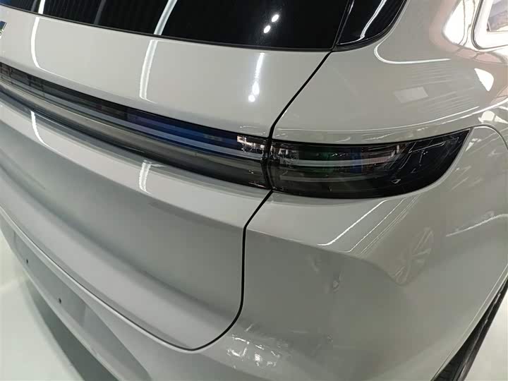 Фото 8 - LiXiang L6