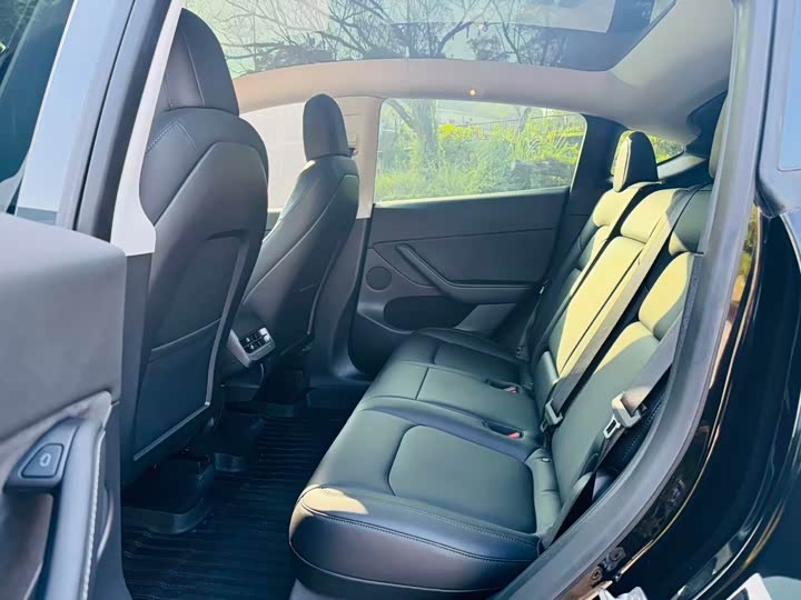 Фото 9 - Tesla Model Y