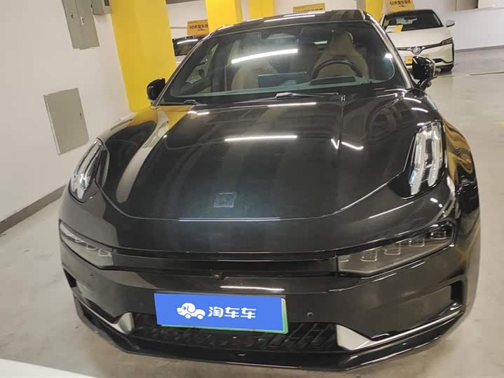 Фото 2 - Zeekr 001