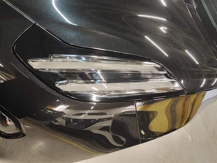 Фото 5 - Zeekr 001