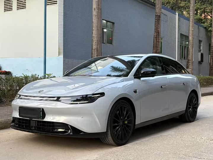 Фото 1 - Leapmotor C01