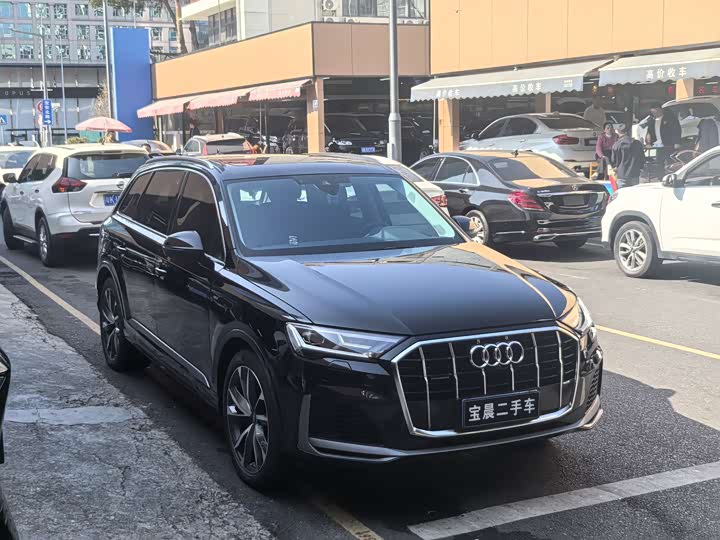 Фото 3 - Audi Q7