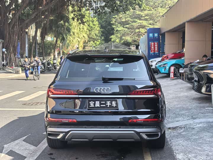 Фото 5 - Audi Q7