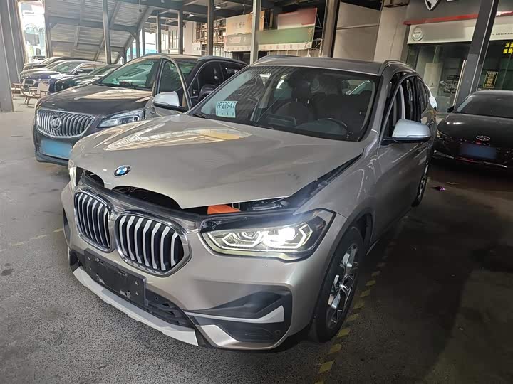Фото 2 - BMW X1