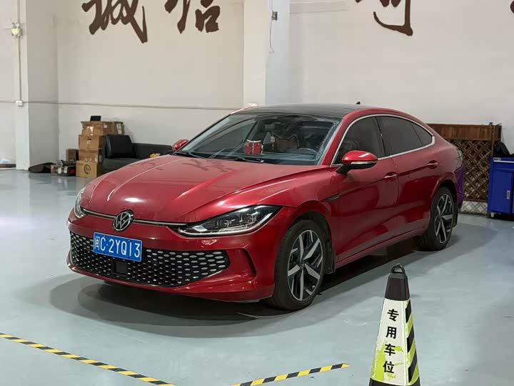 Фото 1 - Volkswagen Lamando L