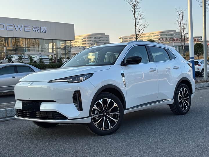 Фото 1 - Changan Qiyuan (Nevo) Q05