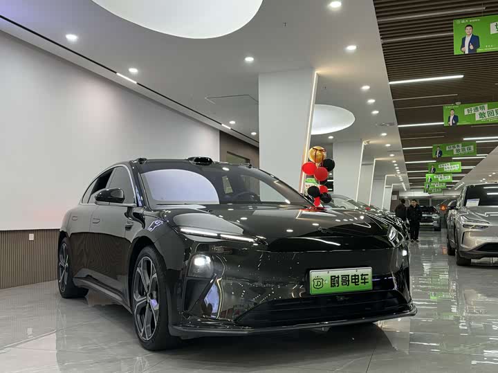 Фото 3 - Nio ET5T