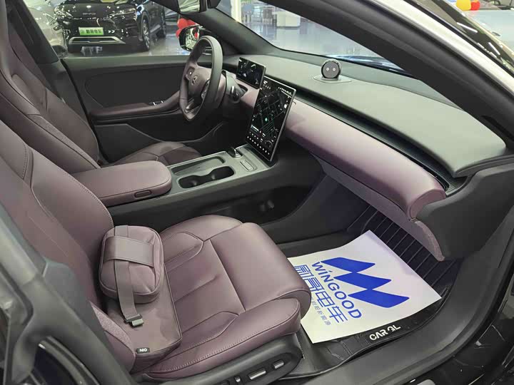 Фото 8 - Nio ET5T